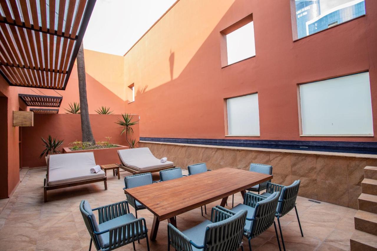 Camino Real Monterrey Hotel San Pedro Garza Garcia Exterior photo The hotel's rooftop