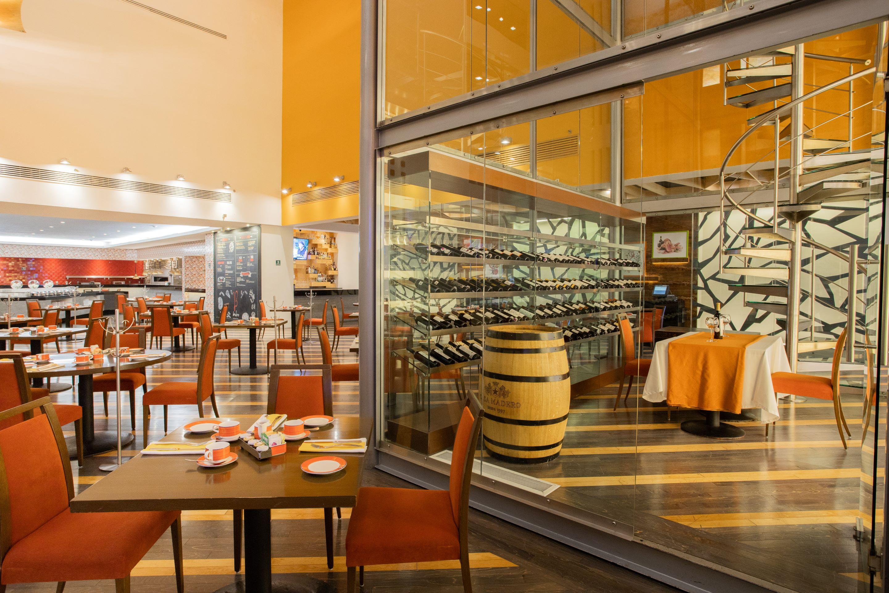 Camino Real Monterrey Hotel San Pedro Garza Garcia Exterior photo The restaurant